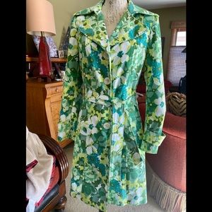 EUC Vintage Nine West Green floral button down Spring trench/ rain & shine coat
